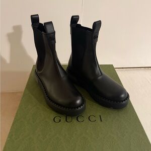 Gucci Sierra Black Calf Leather Chelsea Boots Mens 8.5 NEW WITH BOX